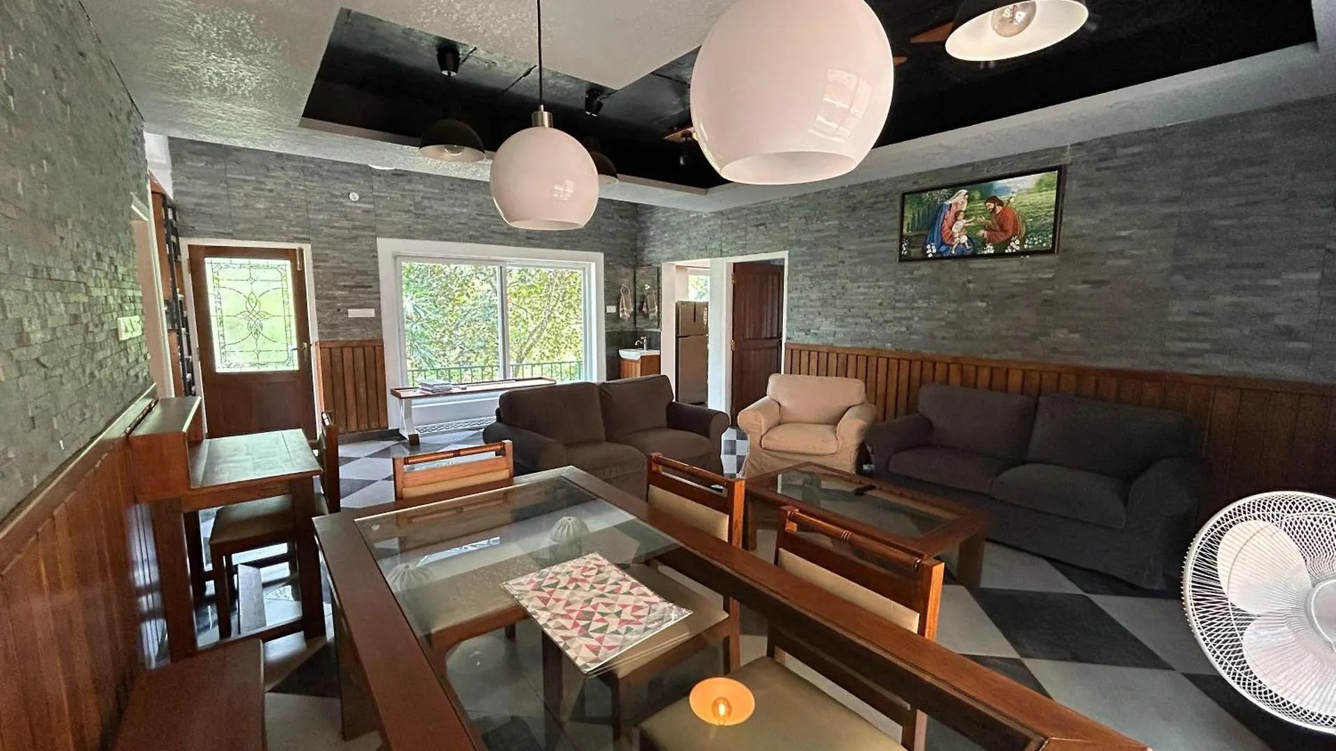 Homestay Kv By Halcyon Traveltech Apartment Anachal