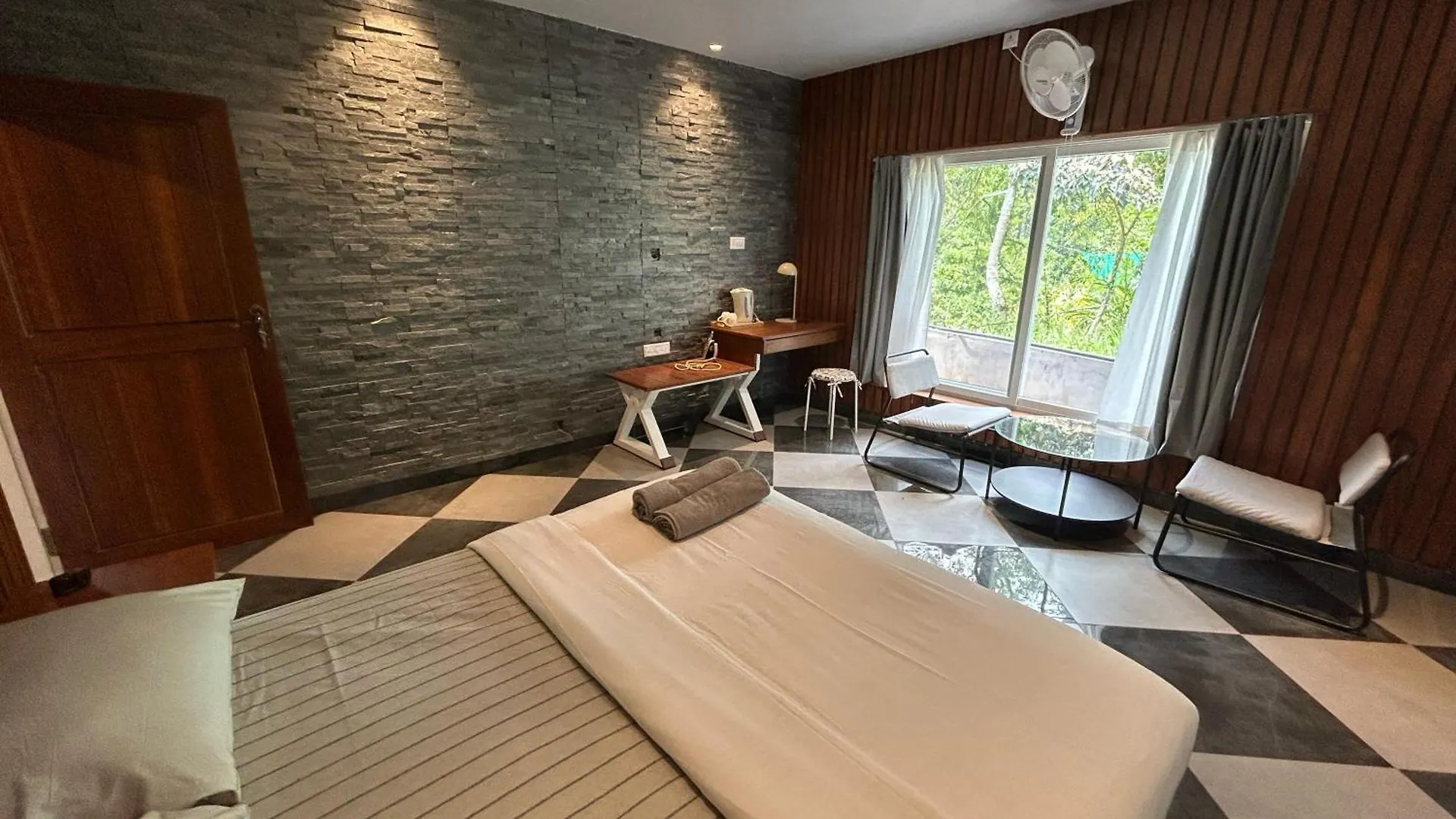 Kv By Halcyon Traveltech Apartment Anachal