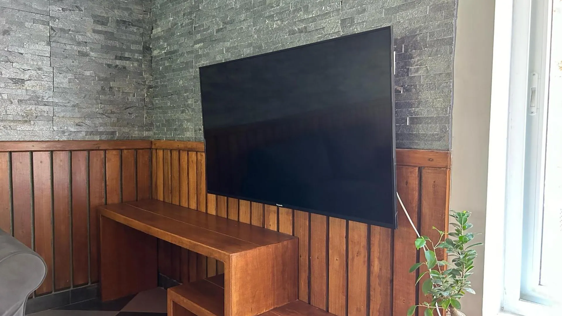 Apartmán Kv By Halcyon Traveltech Anachal Ubytování v soukromí